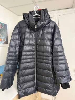 Women's Black Quilted Puffer Coat with Hood Andrew Marc